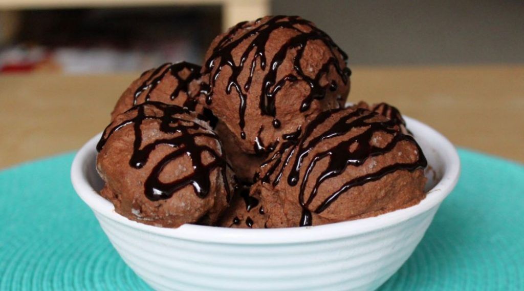 helado de chocolate